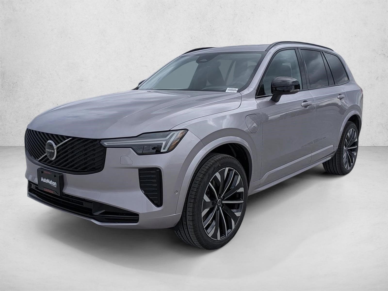 2026 Volvo XC90 T8 Recharge Ultra Dark 6-Seater 4WD's photo
