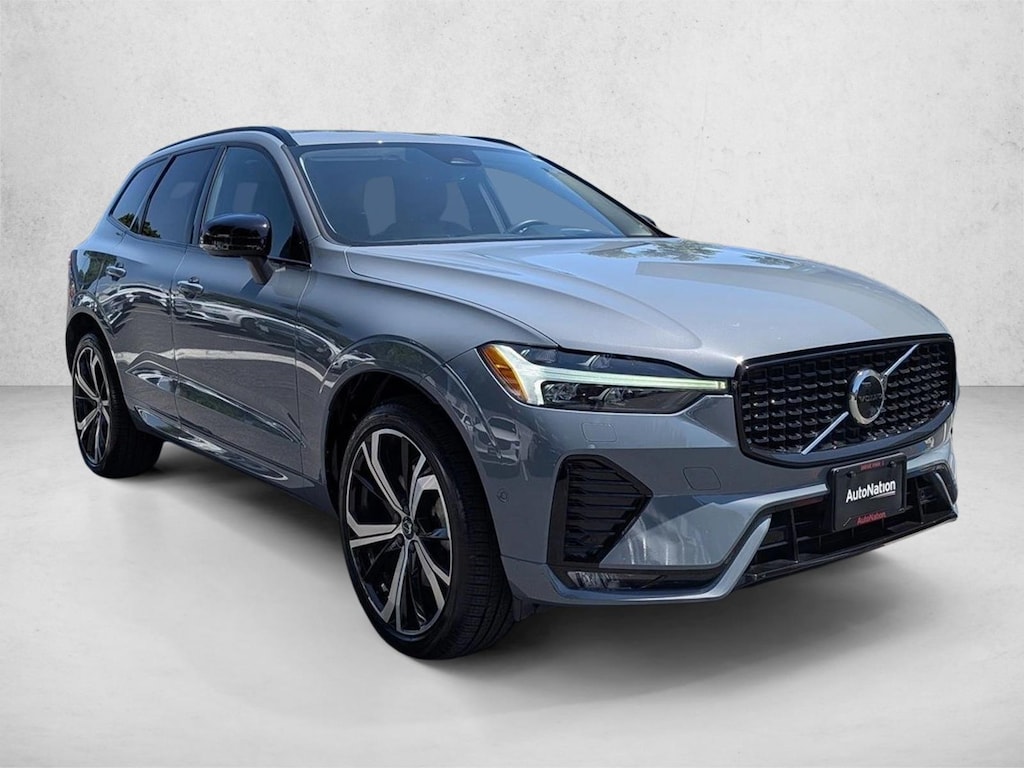 Certified 2023 Volvo XC60 B6 AWD Ultimate Dark SUV