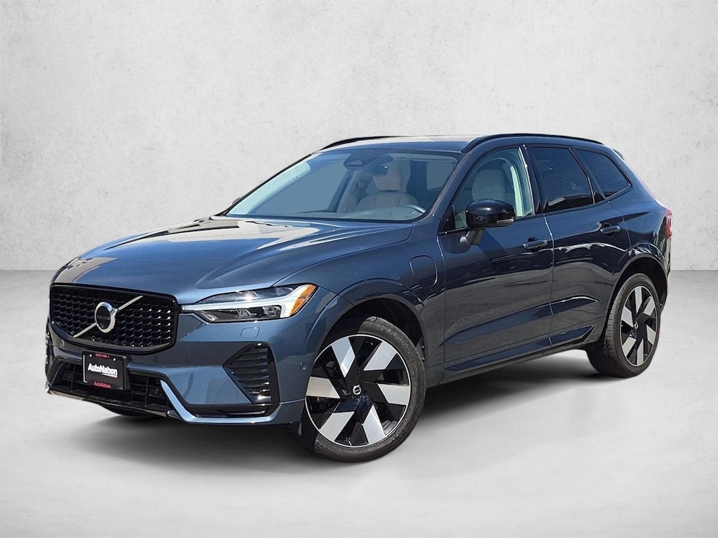 Certified 2024 Volvo XC60 plug-in hybrid T8 Plus Dark SUV