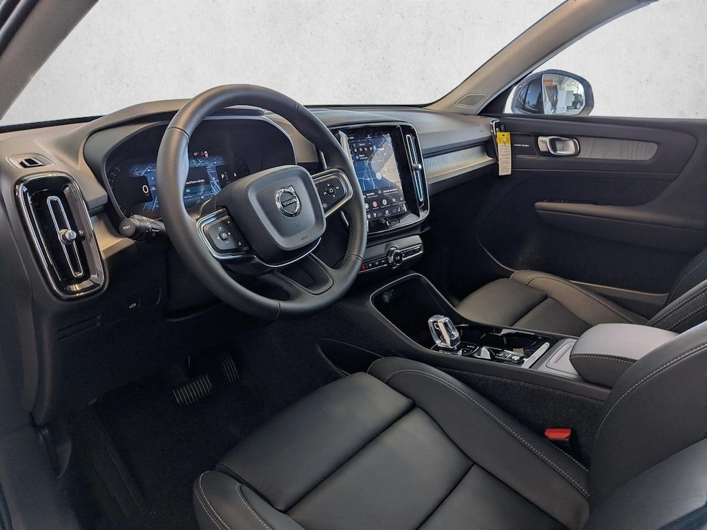 New 2026 Volvo XC40 Plus SUV