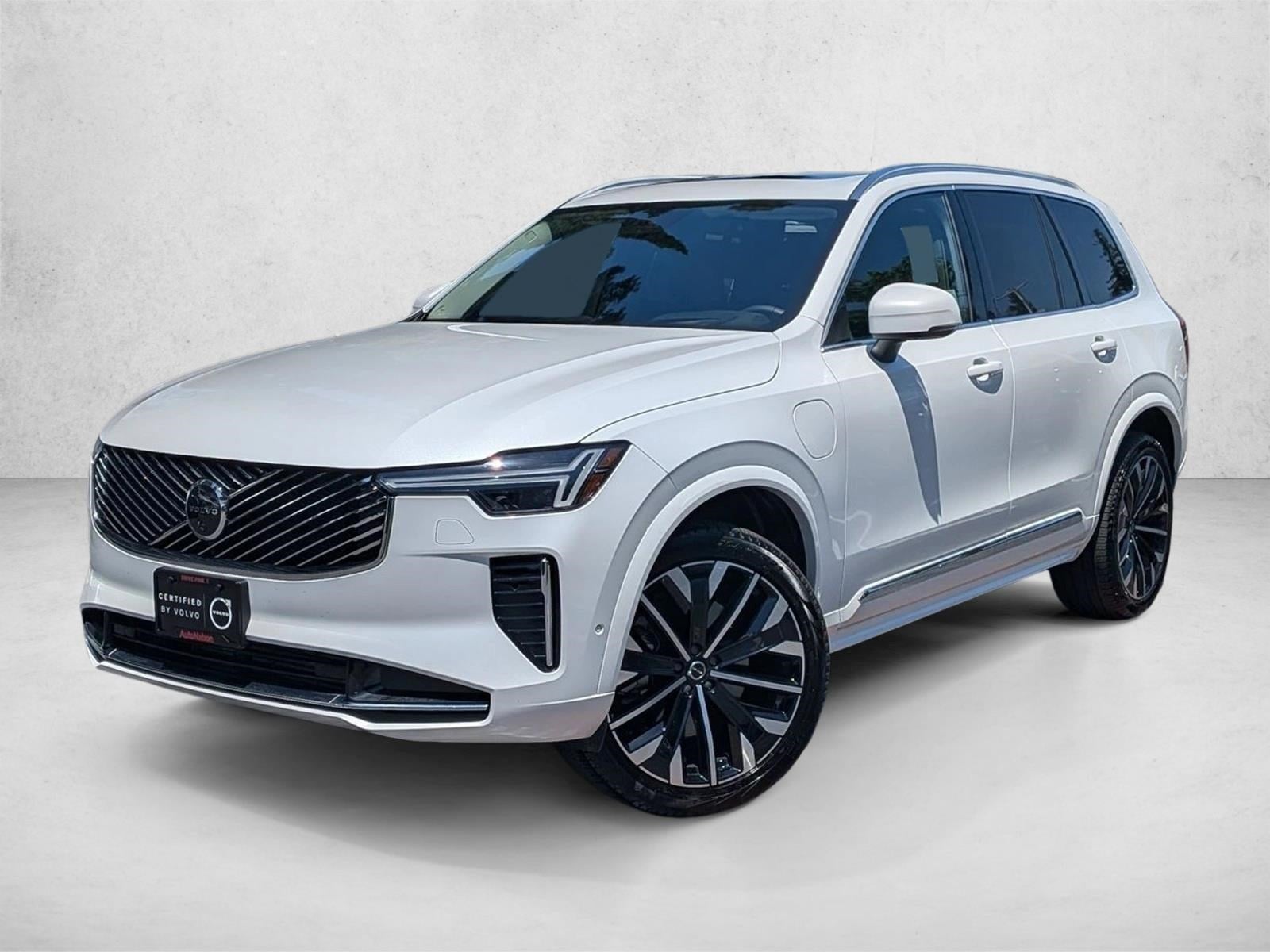 2025 Volvo XC90 T8 Recharge Ultra Bright 4WD's photo