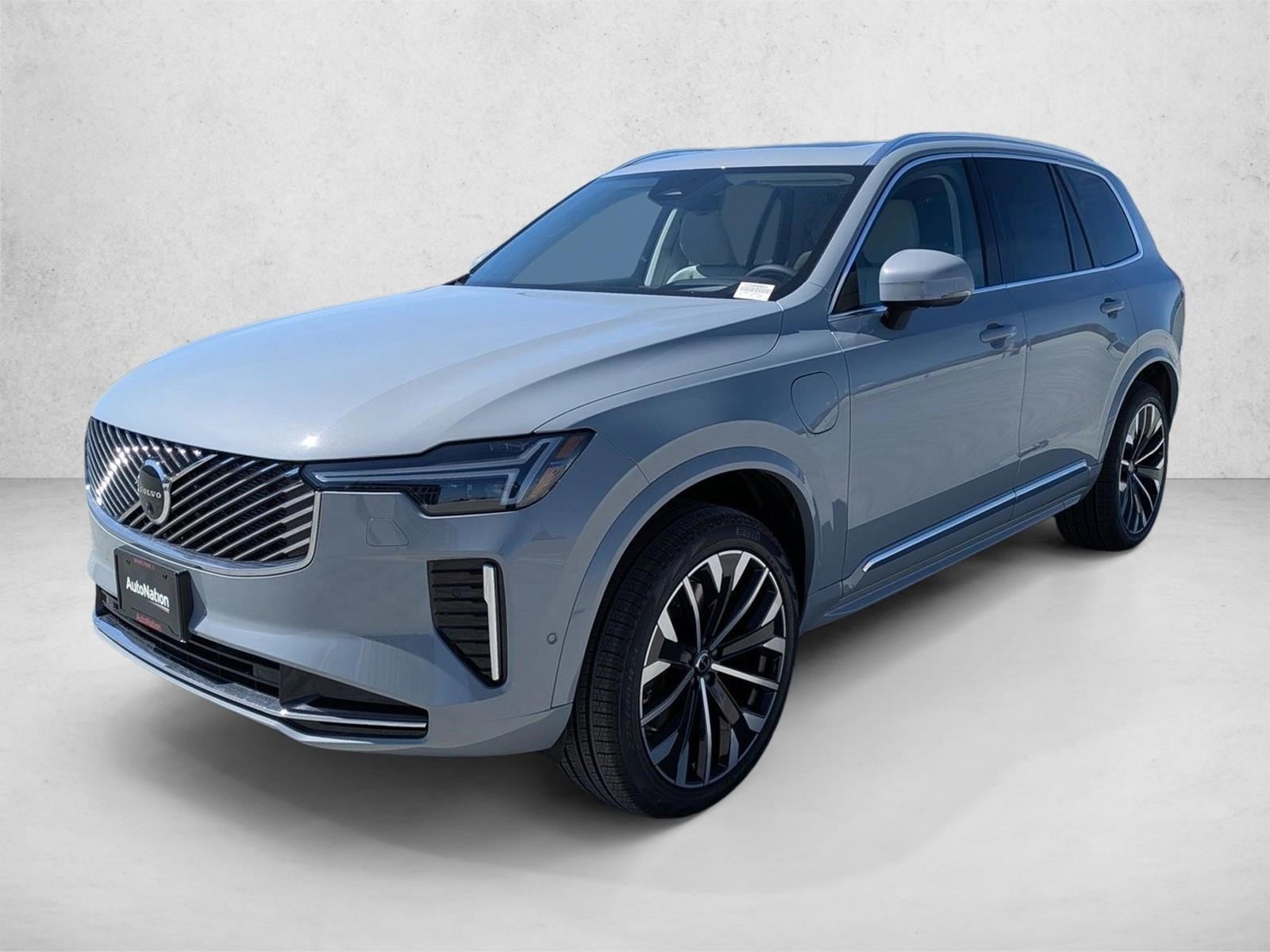 2026 Volvo XC90 T8 Recharge Ultra Bright 4WD's photo