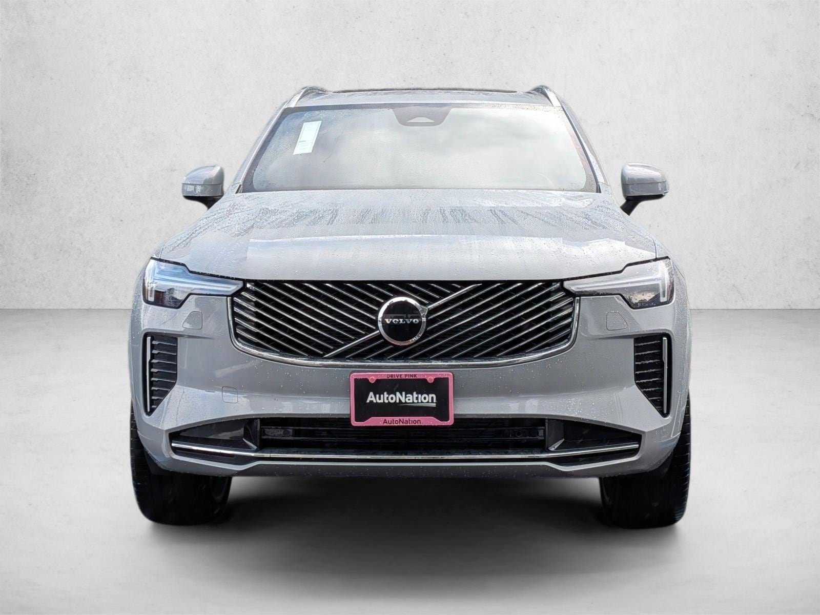 2025 Volvo XC90 Core photo 6