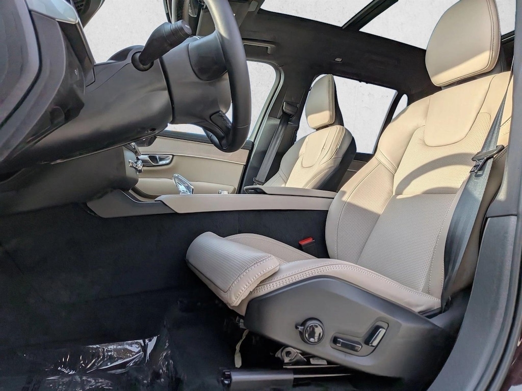 New 2026 Volvo XC90 Ultra SUV