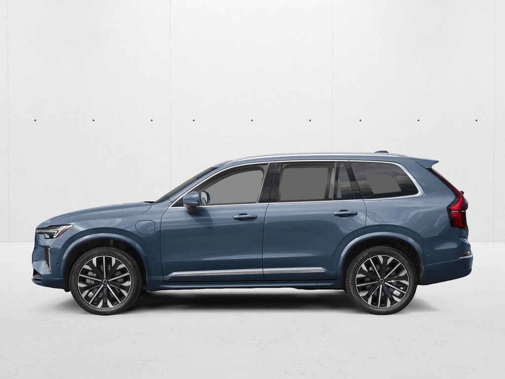 New 2026 Volvo XC90 plug-in hybrid Ultra SUV