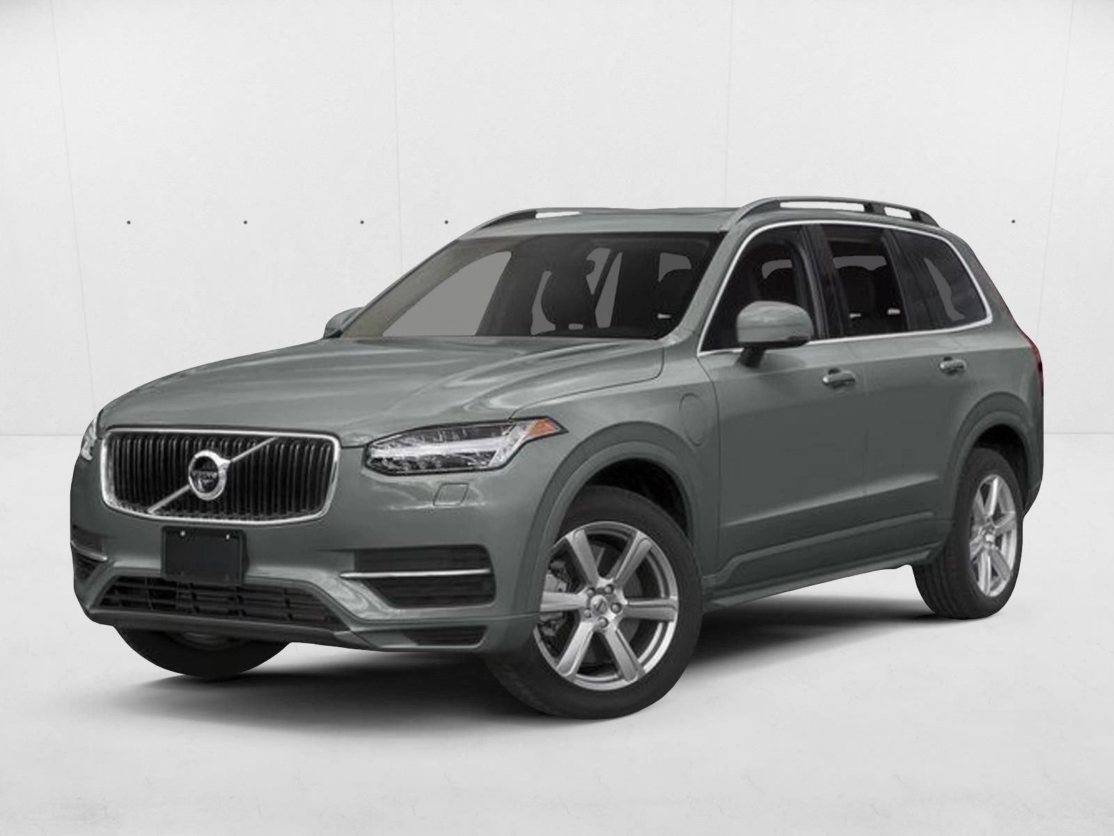 2016 Volvo XC90 Hybrid T8 Momentum