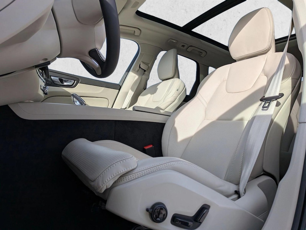 New 2026 Volvo XC60 Ultra SUV