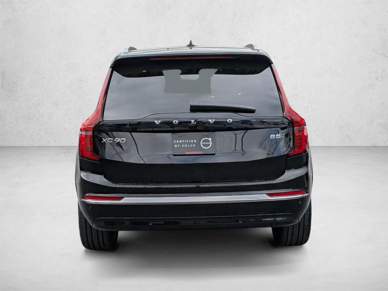 2026 Volvo XC90 B5 Plus 7-Seater photo 6