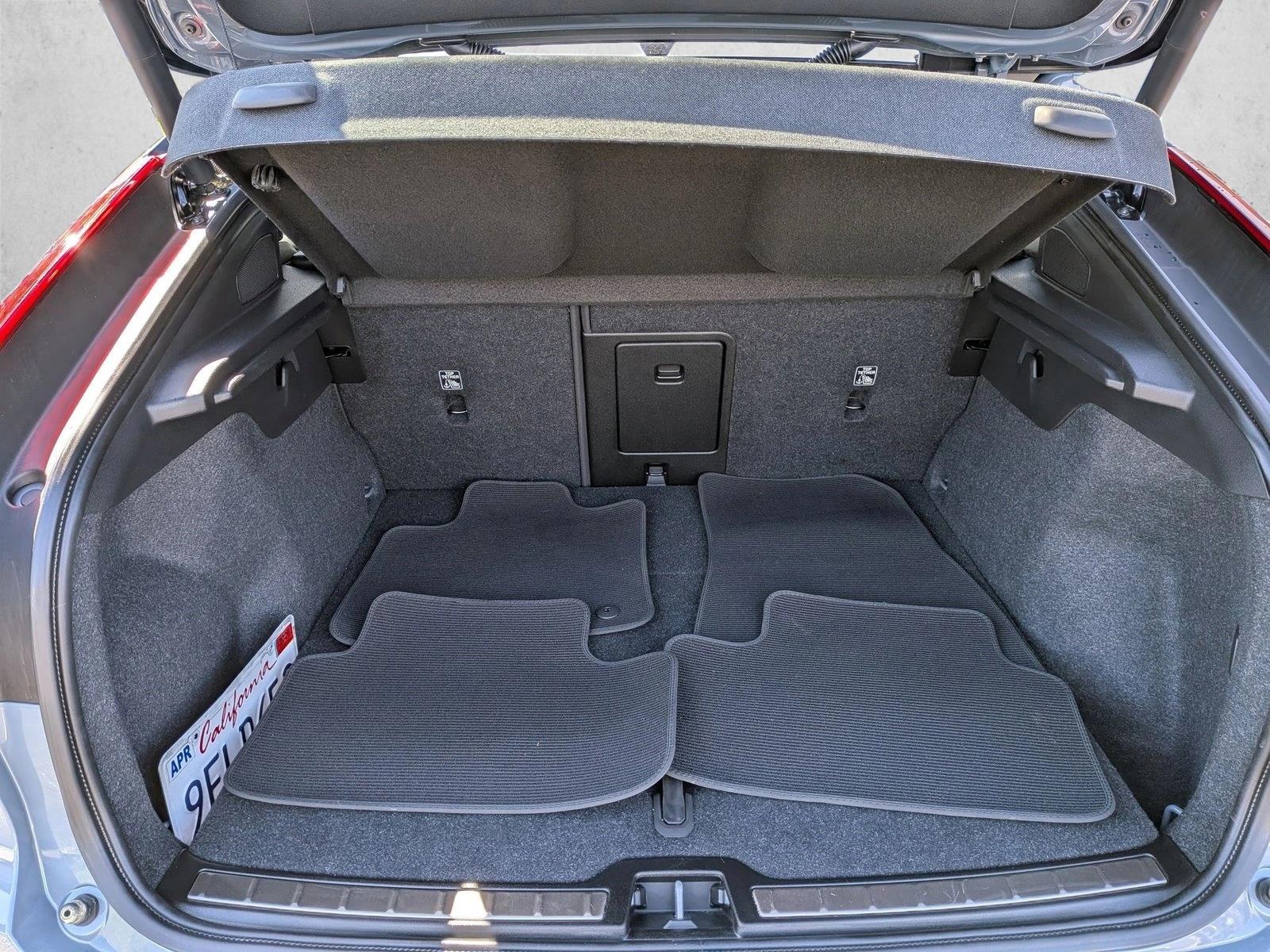 2023 Volvo C40 Recharge Pure Electric Twin Ultimate photo 5