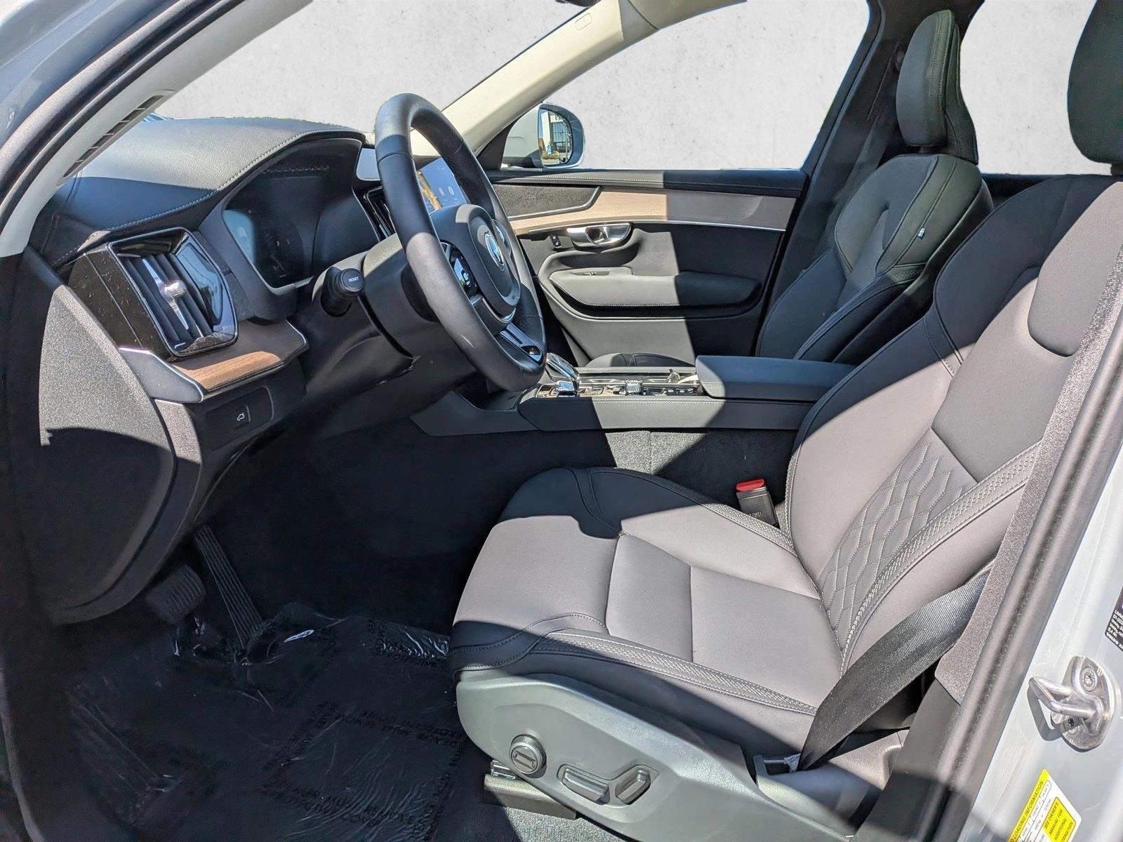 2026 Volvo XC90 Core - Photo 17