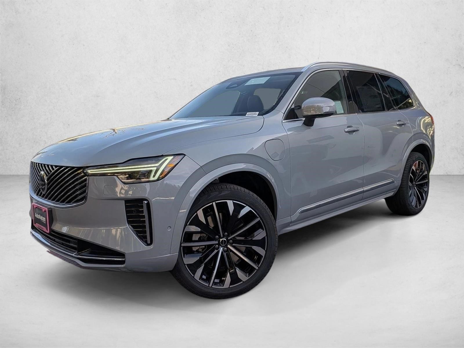 2026 Volvo XC90 T8 Recharge Ultra Bright 4WD's photo