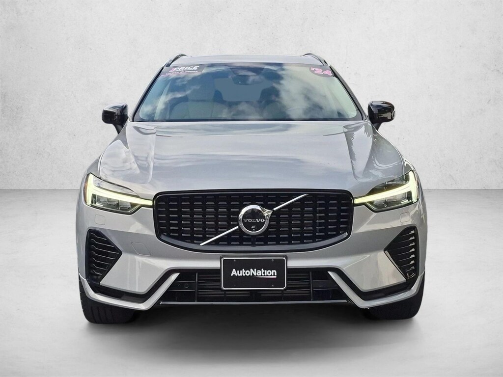 Used 2024 Volvo XC60 plug-in hybrid T8 Plus Dark SUV