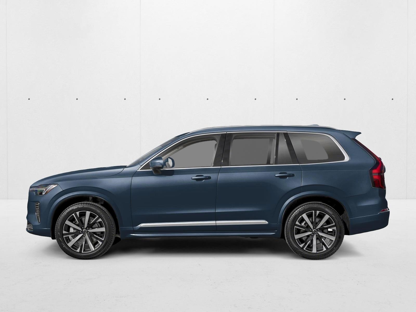 2026 Volvo XC90 Plus photo 3