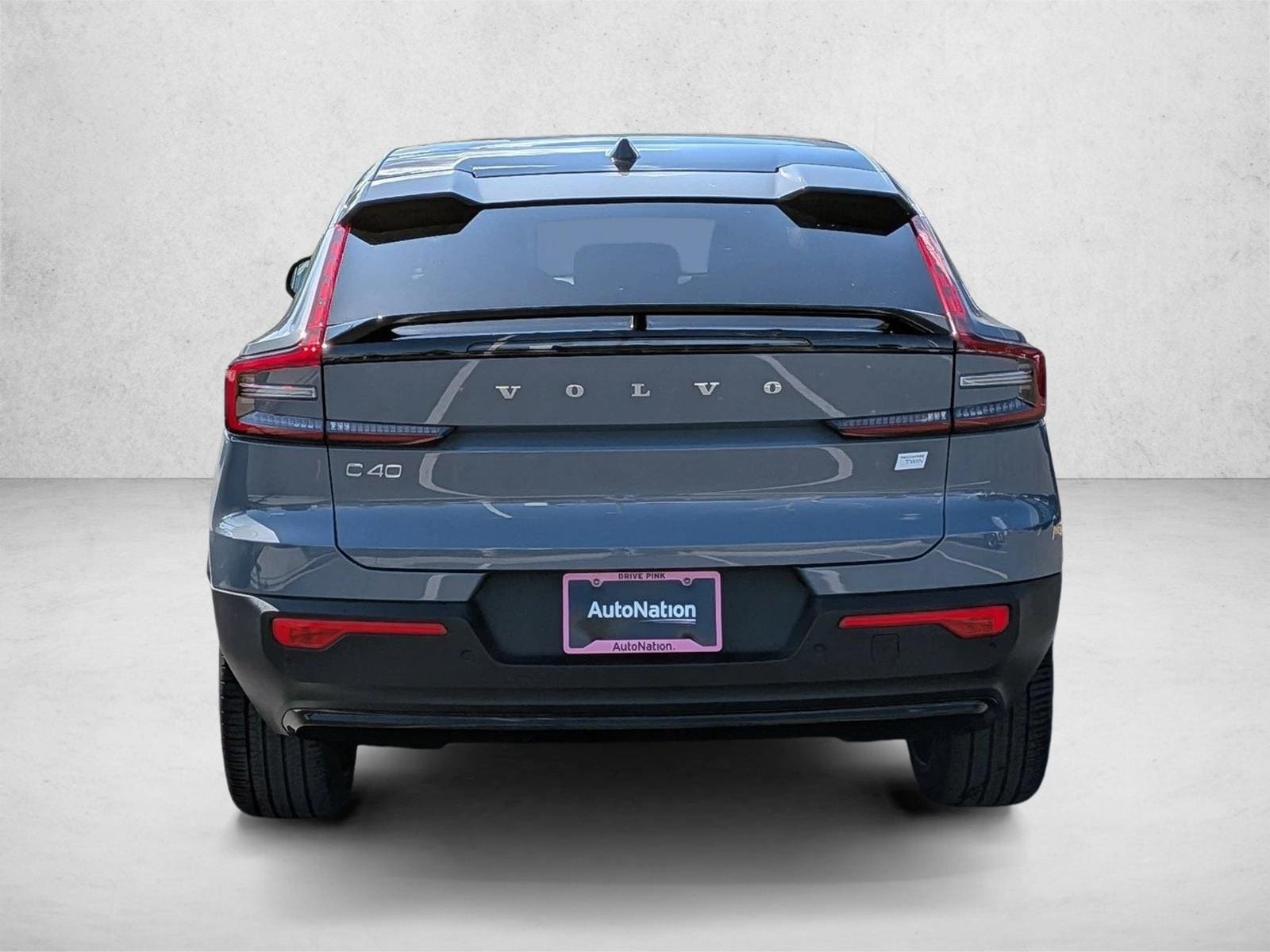 2023 Volvo C40 Recharge Pure Electric Twin Ultimate photo 6