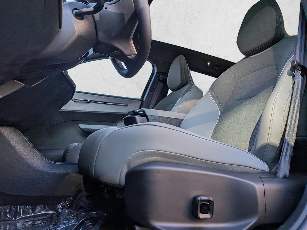 New 2025 Volvo EX30 Plus SUV