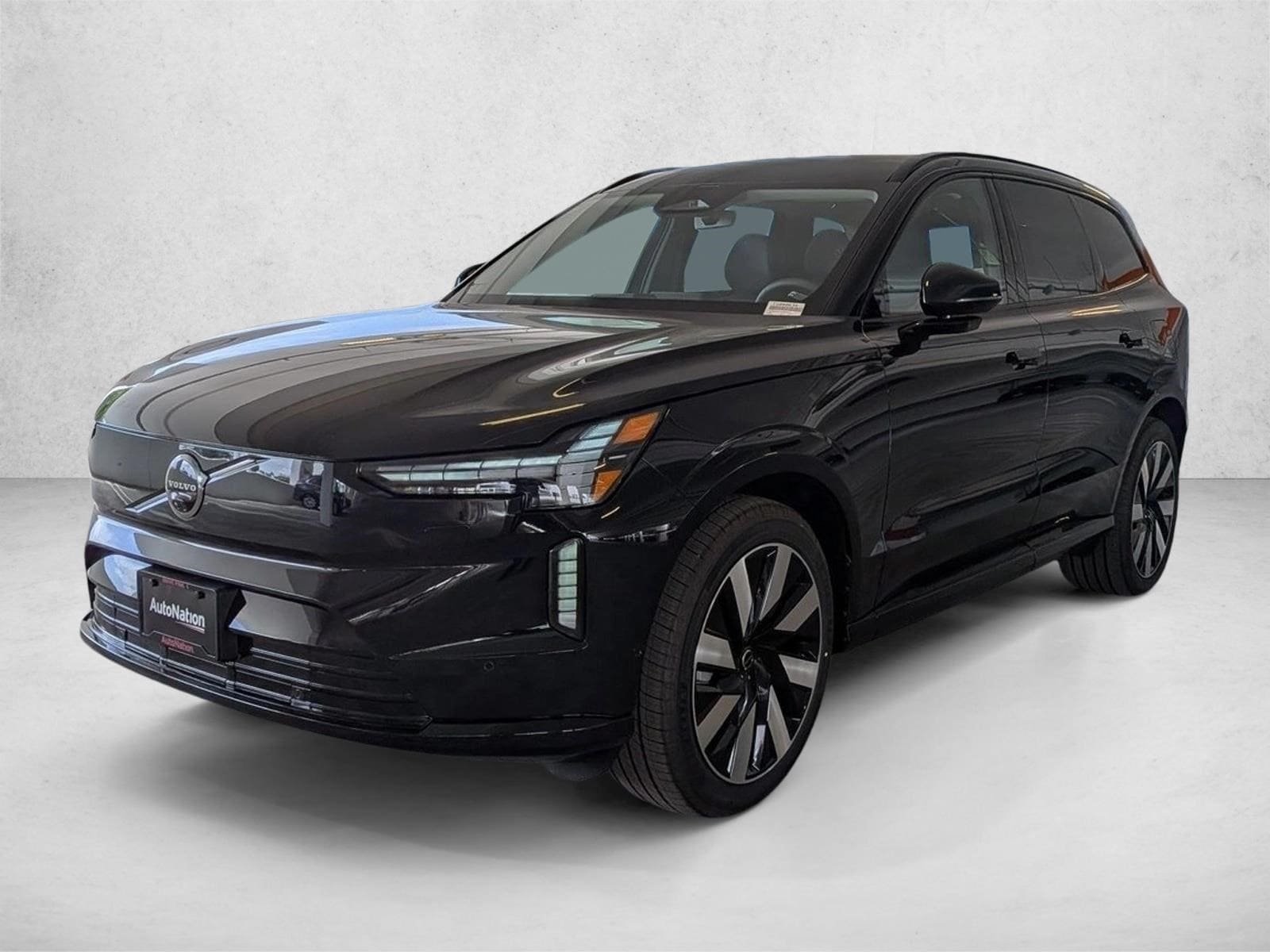 2026 Volvo EX90 Twin Motor Performance Ultra 7-Seater's photo