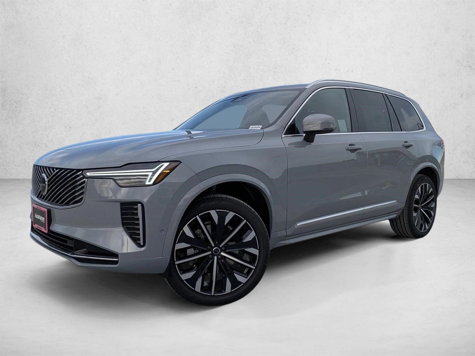 2026 Volvo XC90 Plus's photo