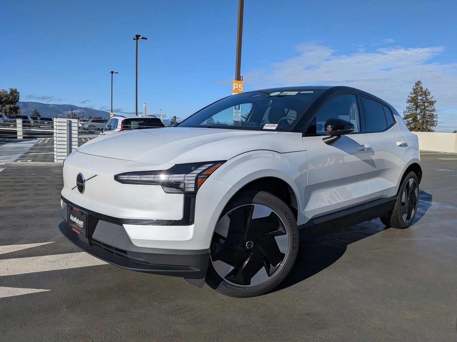 2026 Volvo EX30 Plus's photo