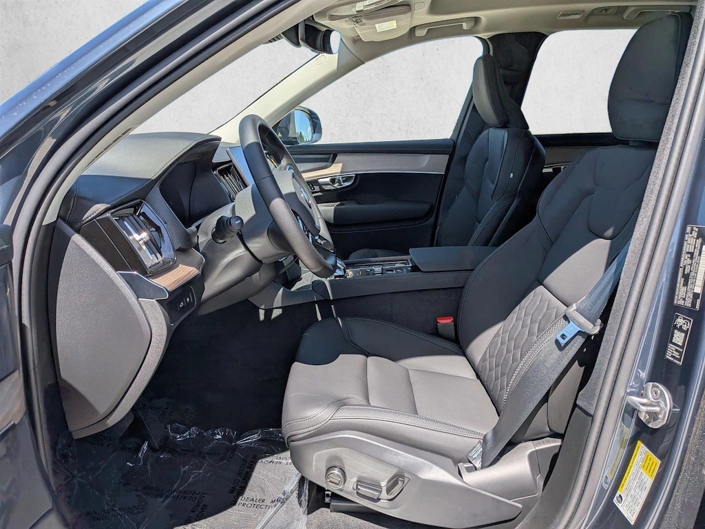 New 2026 Volvo XC90 plug-in hybrid Plus SUV