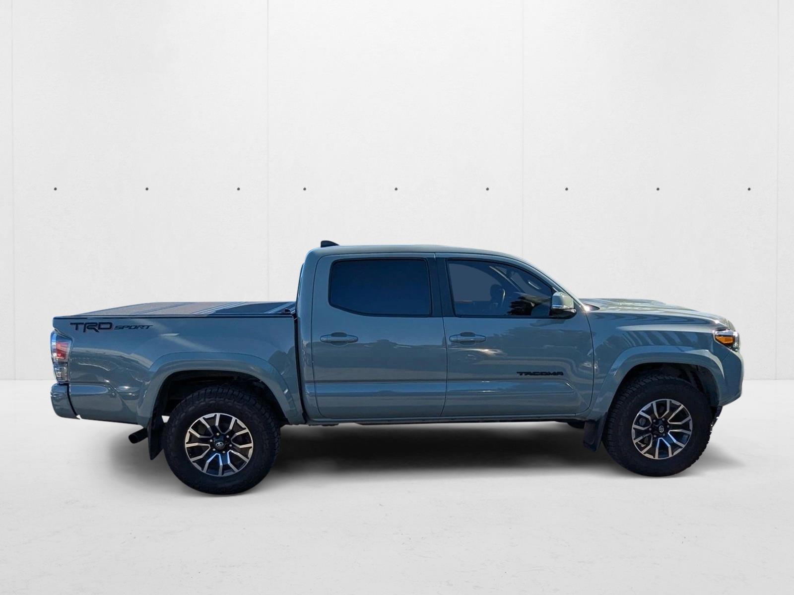 2022 Toyota Tacoma TRD Sport V6 photo 4