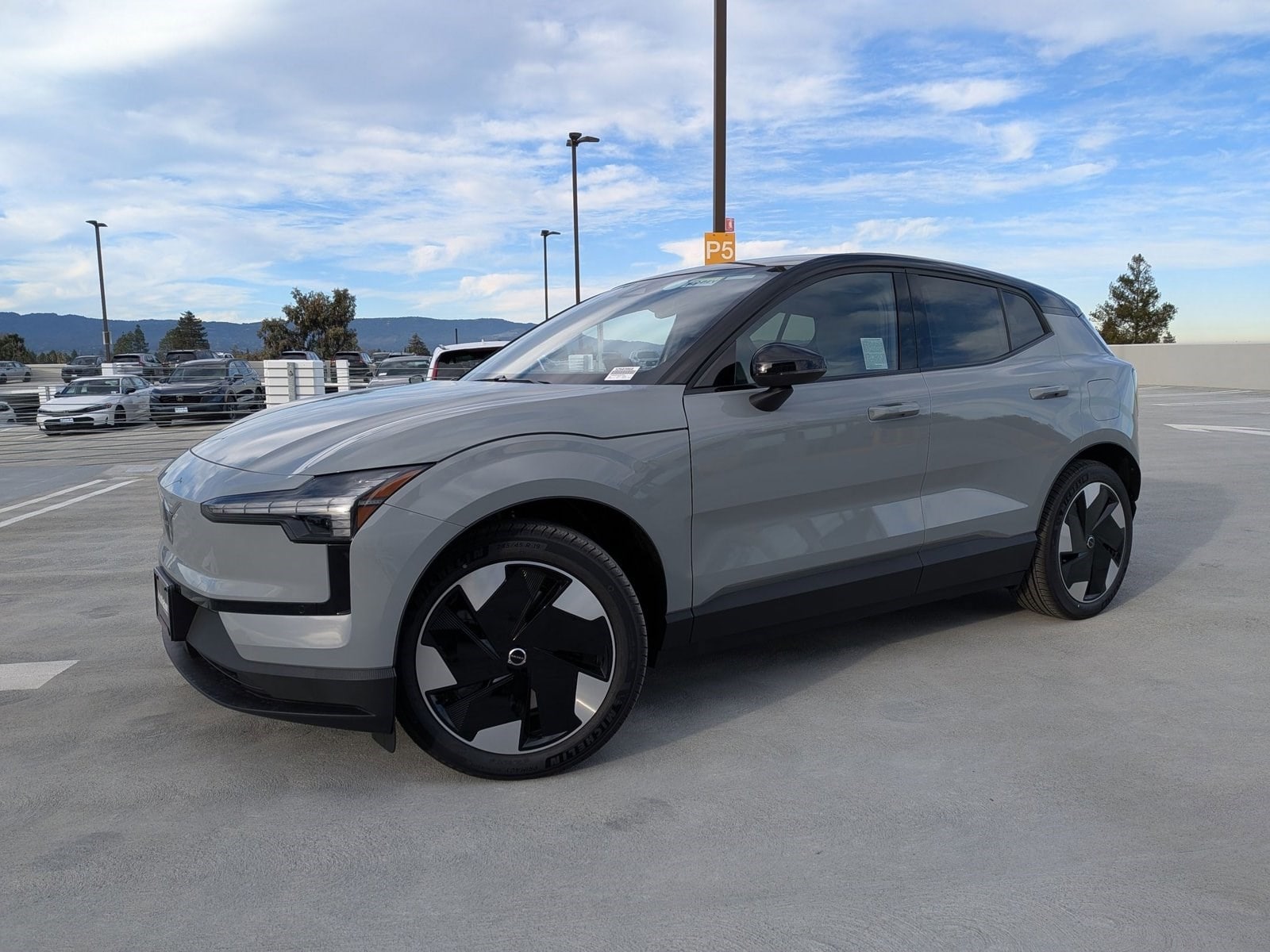 2025 Volvo EX30 Plus's photo