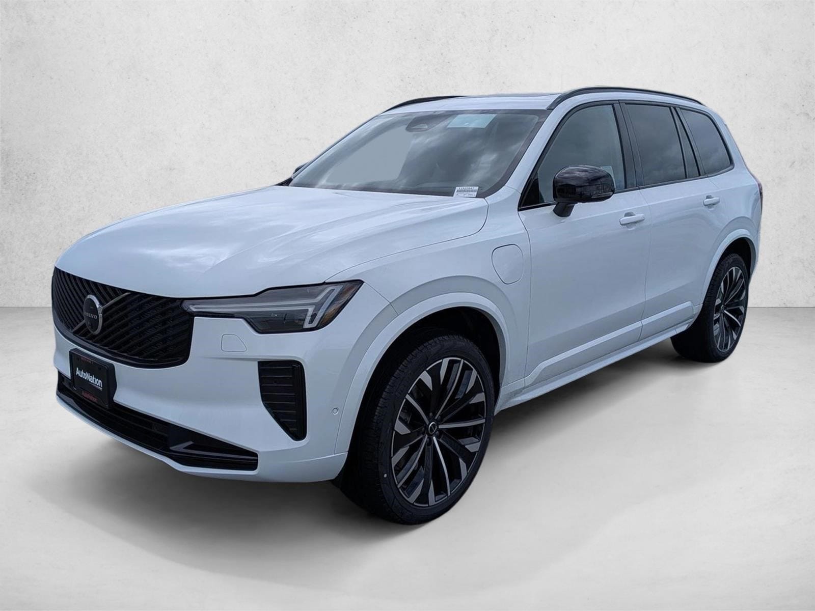 2026 Volvo XC90 T8 Recharge Ultra Dark 4WD's photo