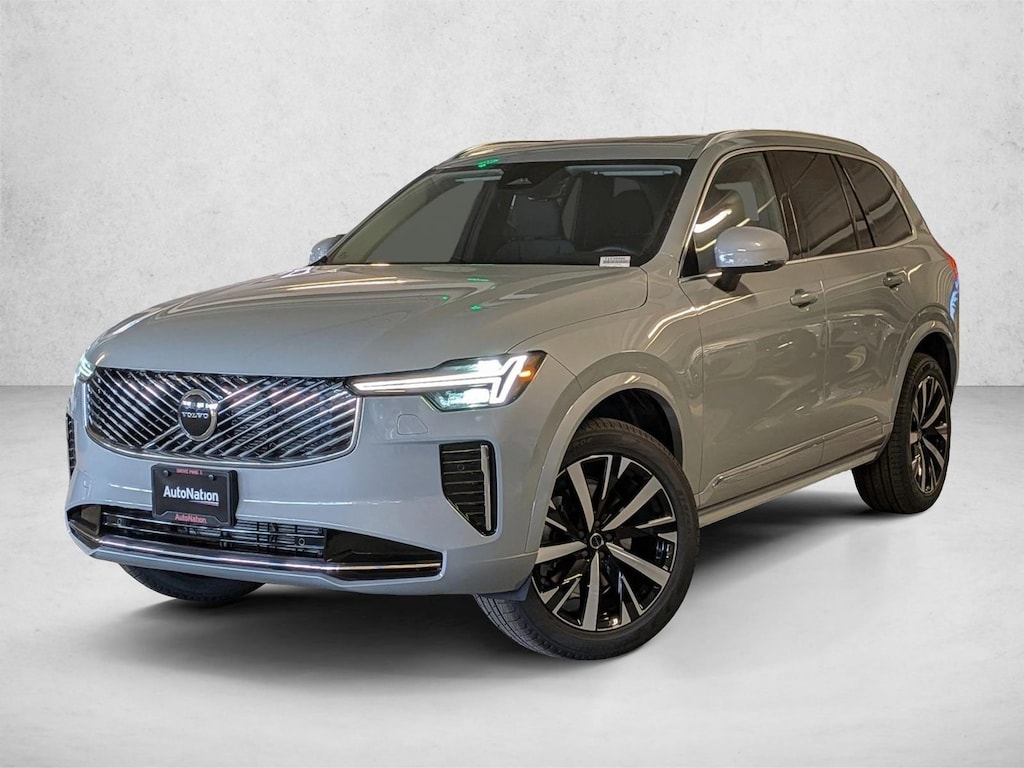 New 2026 Volvo XC90 Core SUV
