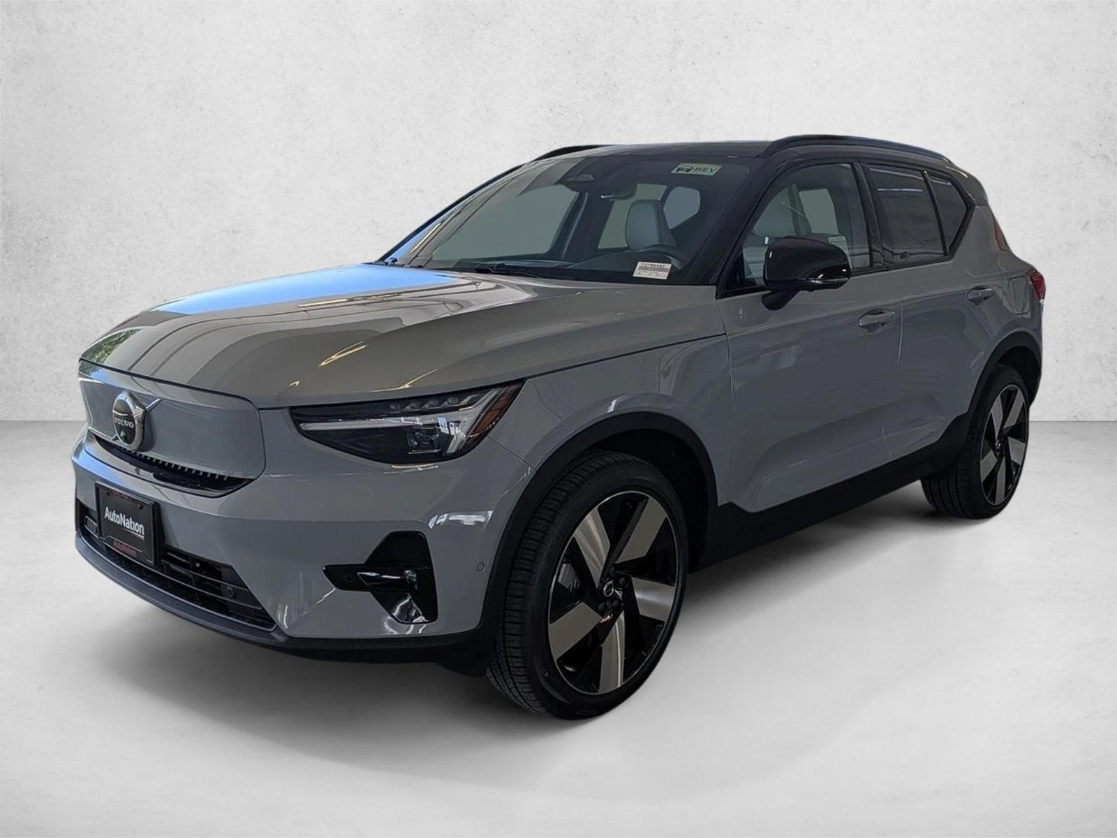 2026 Volvo EX40 Twin Motor Plus AWD's photo