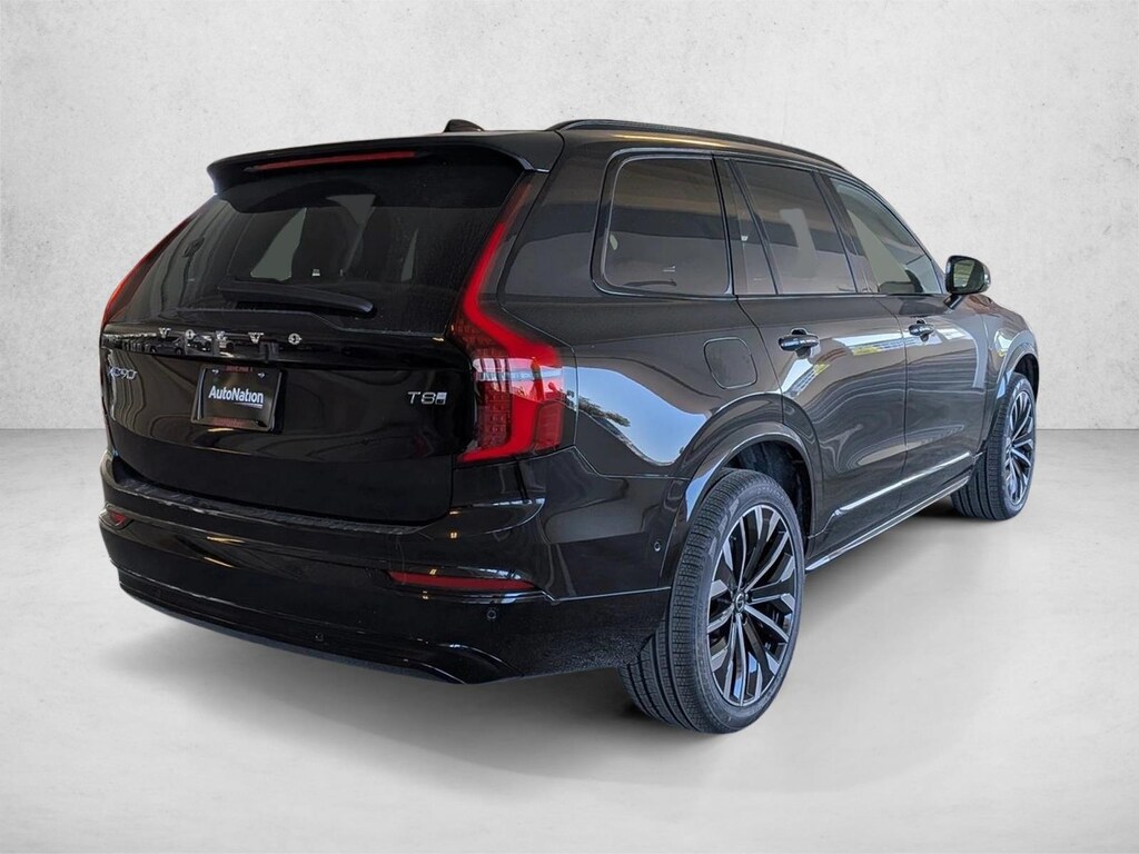 New 2026 Volvo XC90 plug-in hybrid Ultra Dark Theme SUV