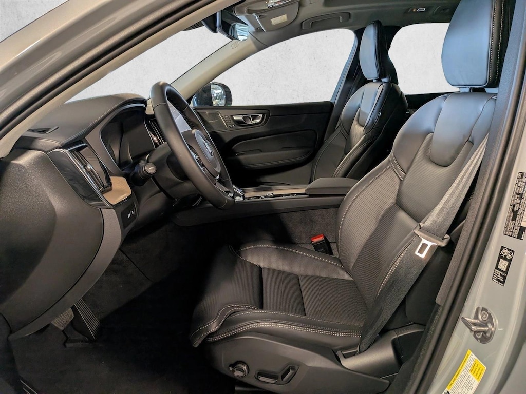 New 2026 Volvo XC60 plug-in hybrid Ultra SUV