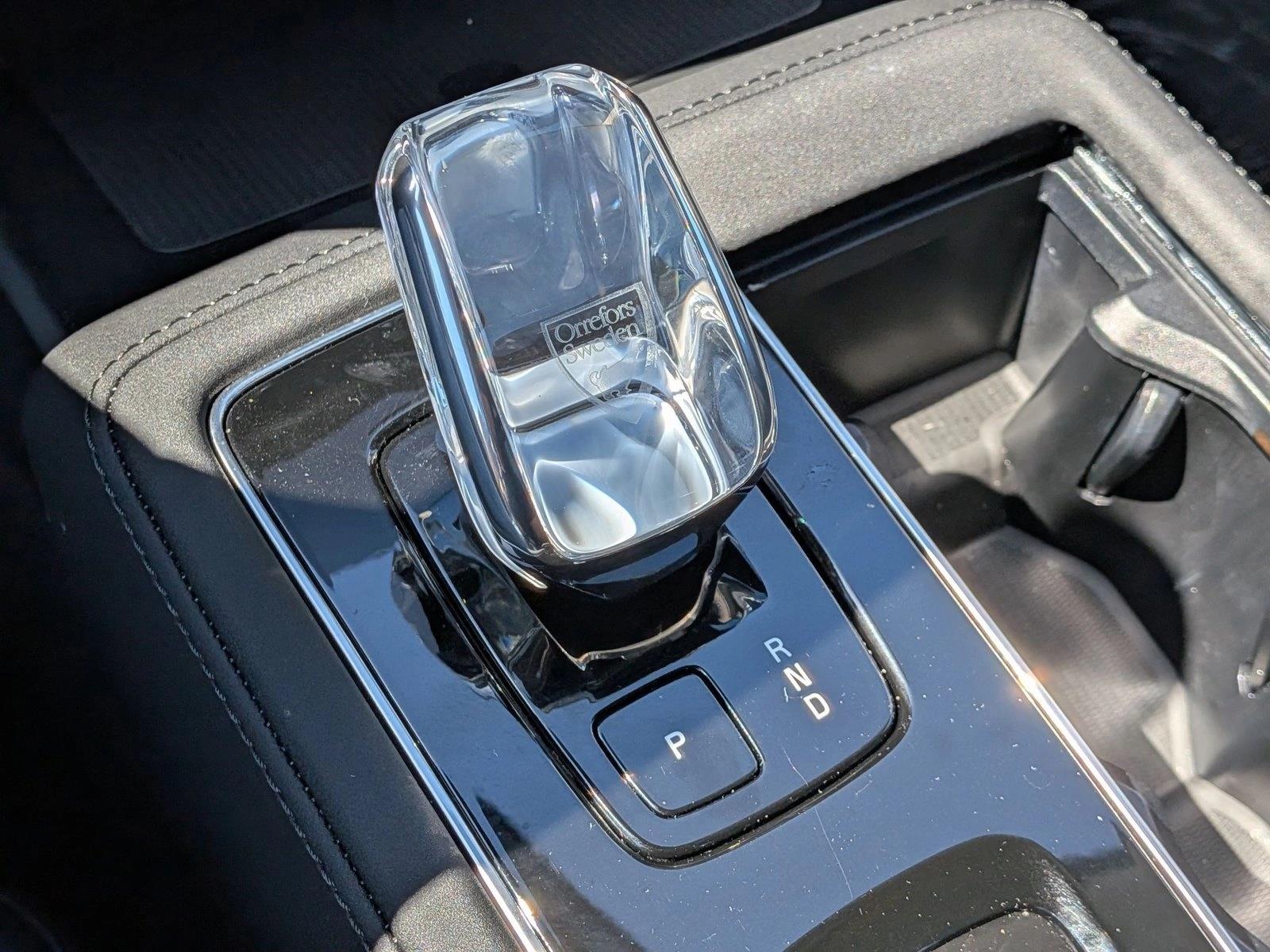 2026 Volvo XC90 Core - Photo 12