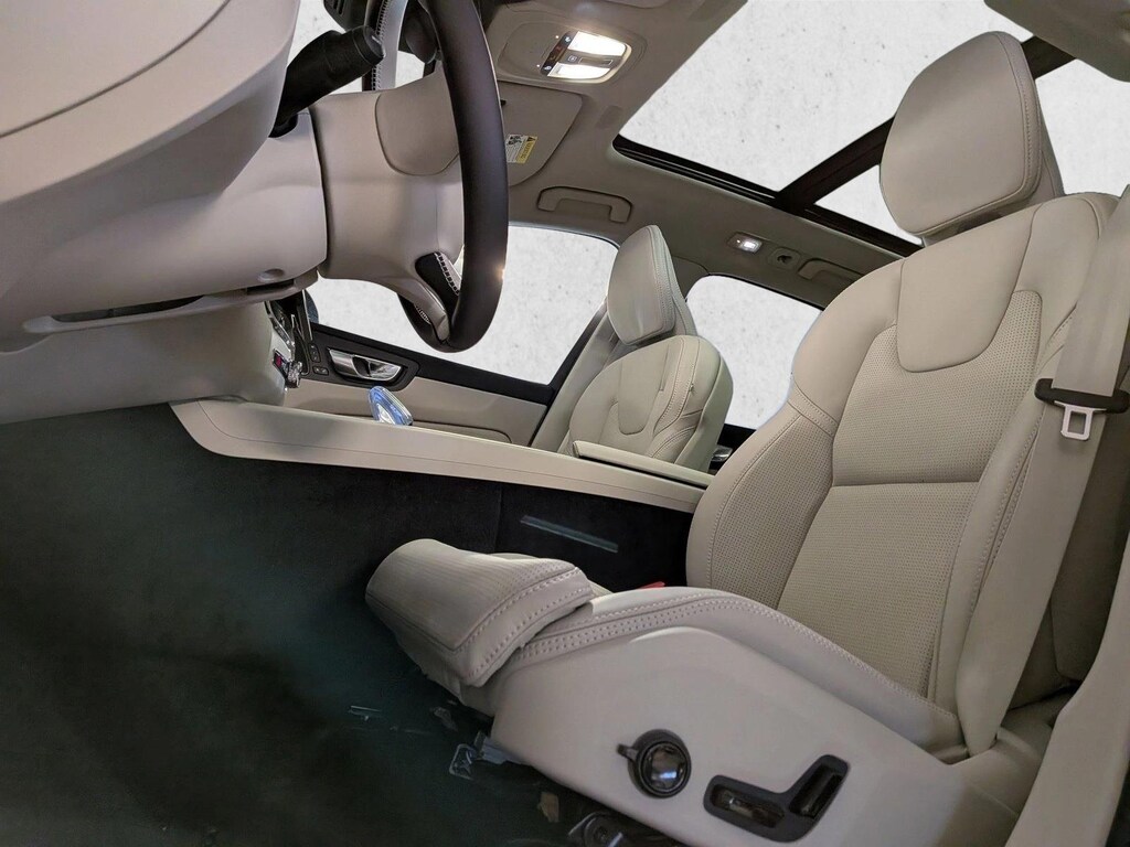 New 2026 Volvo XC60 Ultra SUV