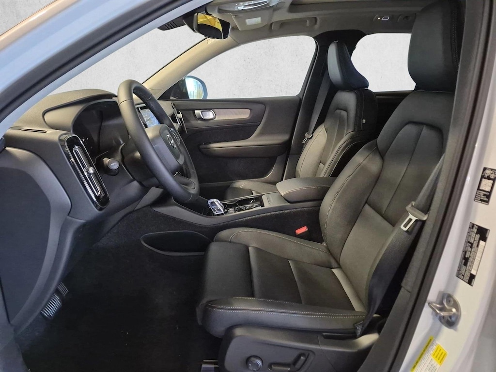 New 2026 Volvo XC40 Plus SUV