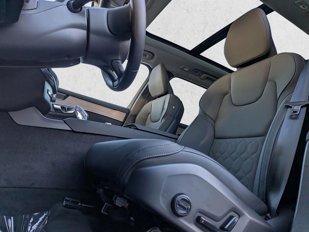 New 2026 Volvo XC90 plug-in hybrid Plus SUV