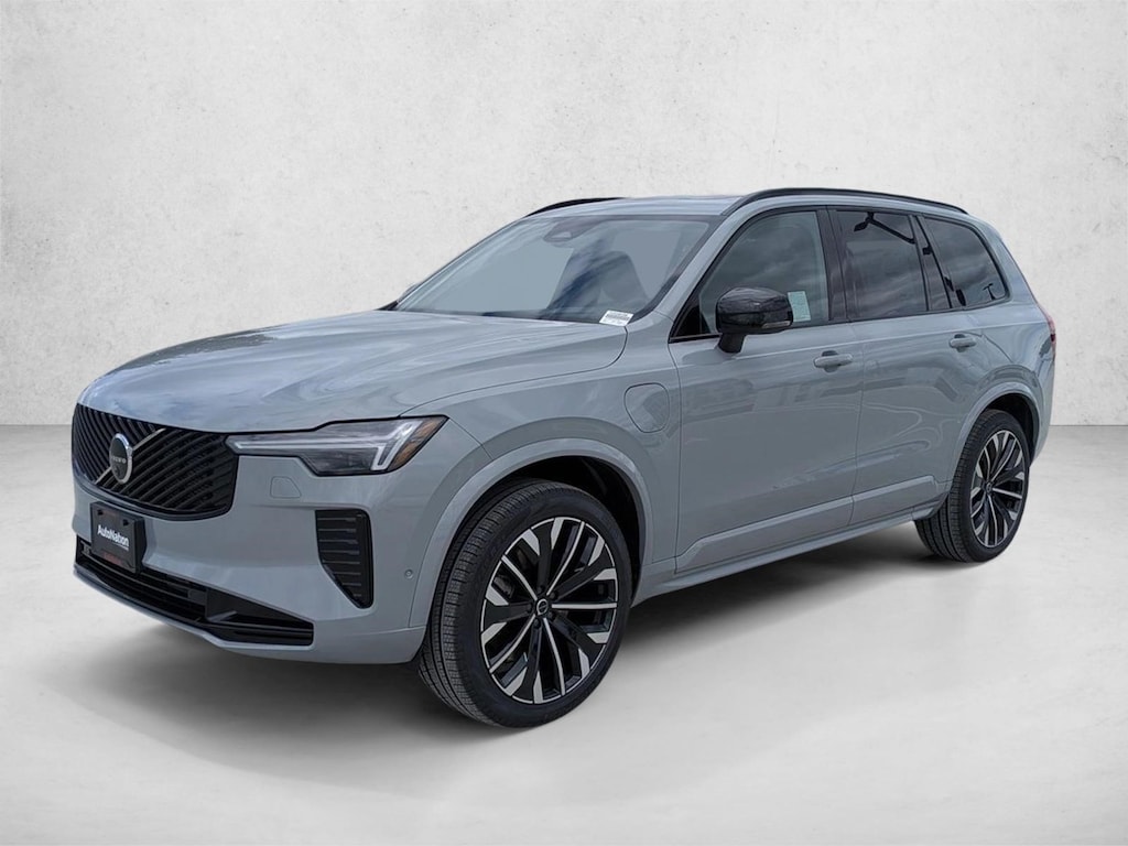 New 2026 Volvo XC90 plug-in hybrid Ultra Dark Theme SUV