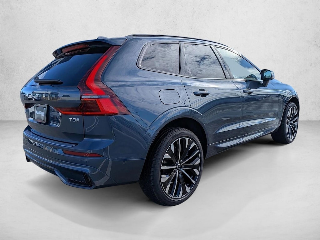 New 2026 Volvo XC60 plug-in hybrid Ultra SUV