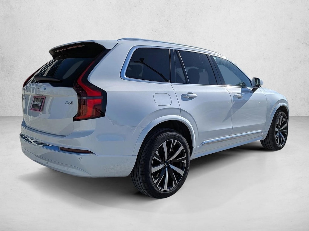 New 2026 Volvo XC90 Core SUV