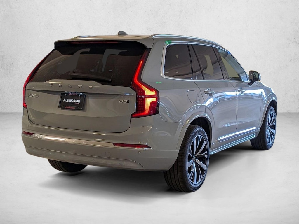 New 2026 Volvo XC90 Core SUV
