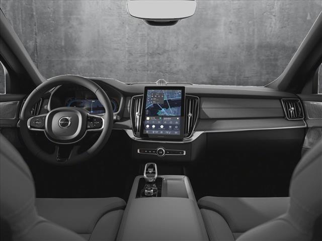 2025 Volvo XC90 Core photo 2