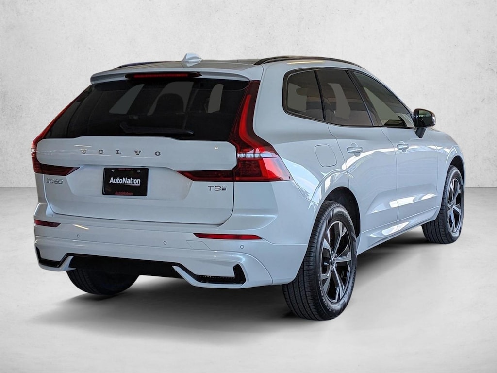 Used 2026 Volvo XC60 plug-in hybrid Core SUV
