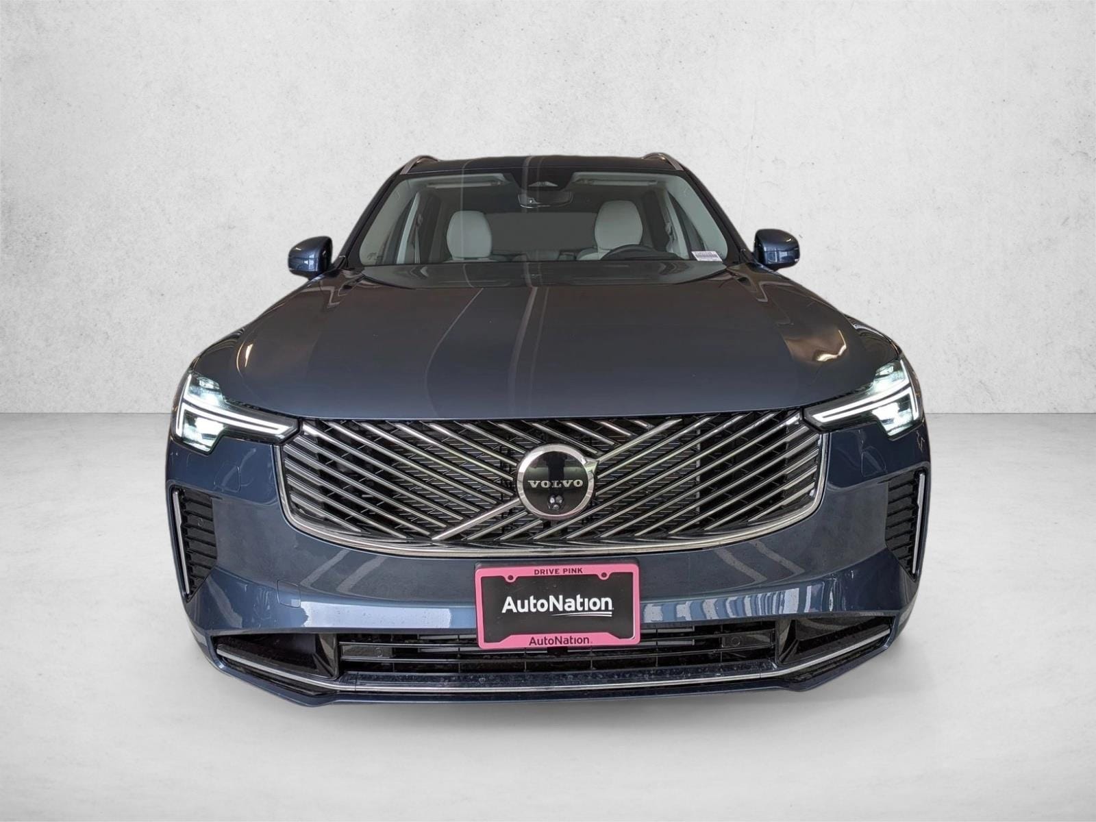 2026 Volvo XC90 plug-in hybrid Ultra photo 6