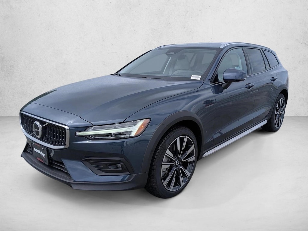 New 2026 Volvo V60 Cross Country Ultra Wagon