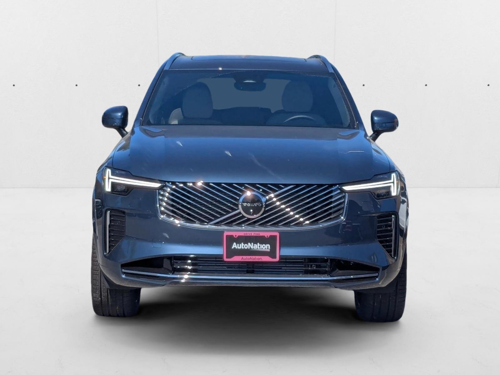 2026 Volvo XC90 plug-in hybrid Plus photo 5