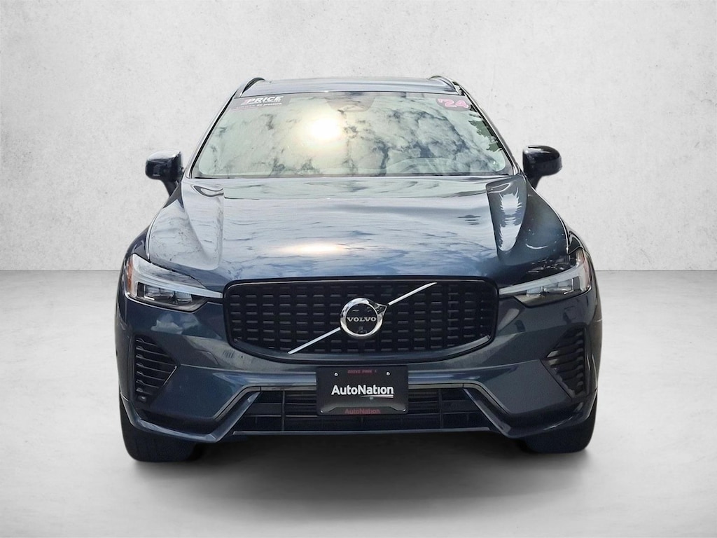 Certified 2024 Volvo XC60 plug-in hybrid T8 Plus Dark SUV