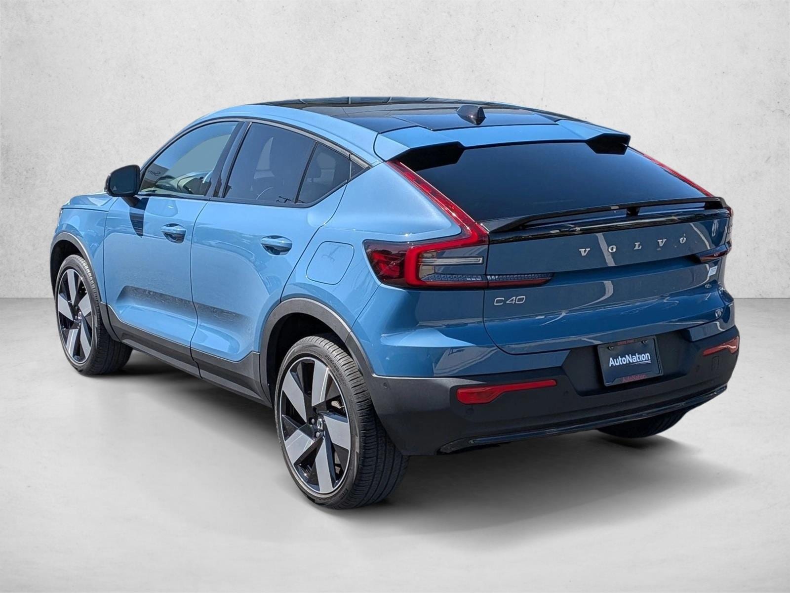 2023 Volvo C40 Recharge Pure Electric Twin Ultimate photo 3