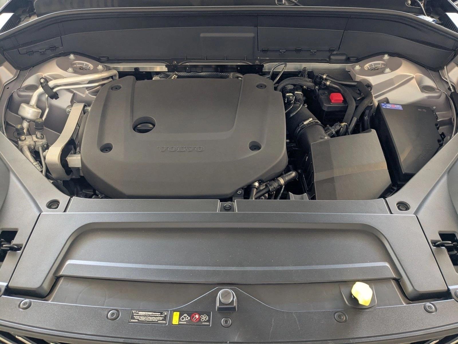 2026 Volvo XC90 Plus - Photo 25