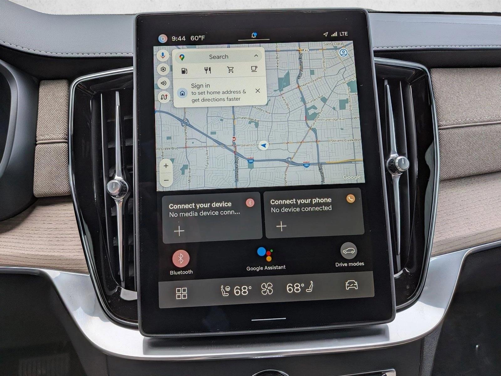 2025 Volvo XC90 Core - Photo 15
