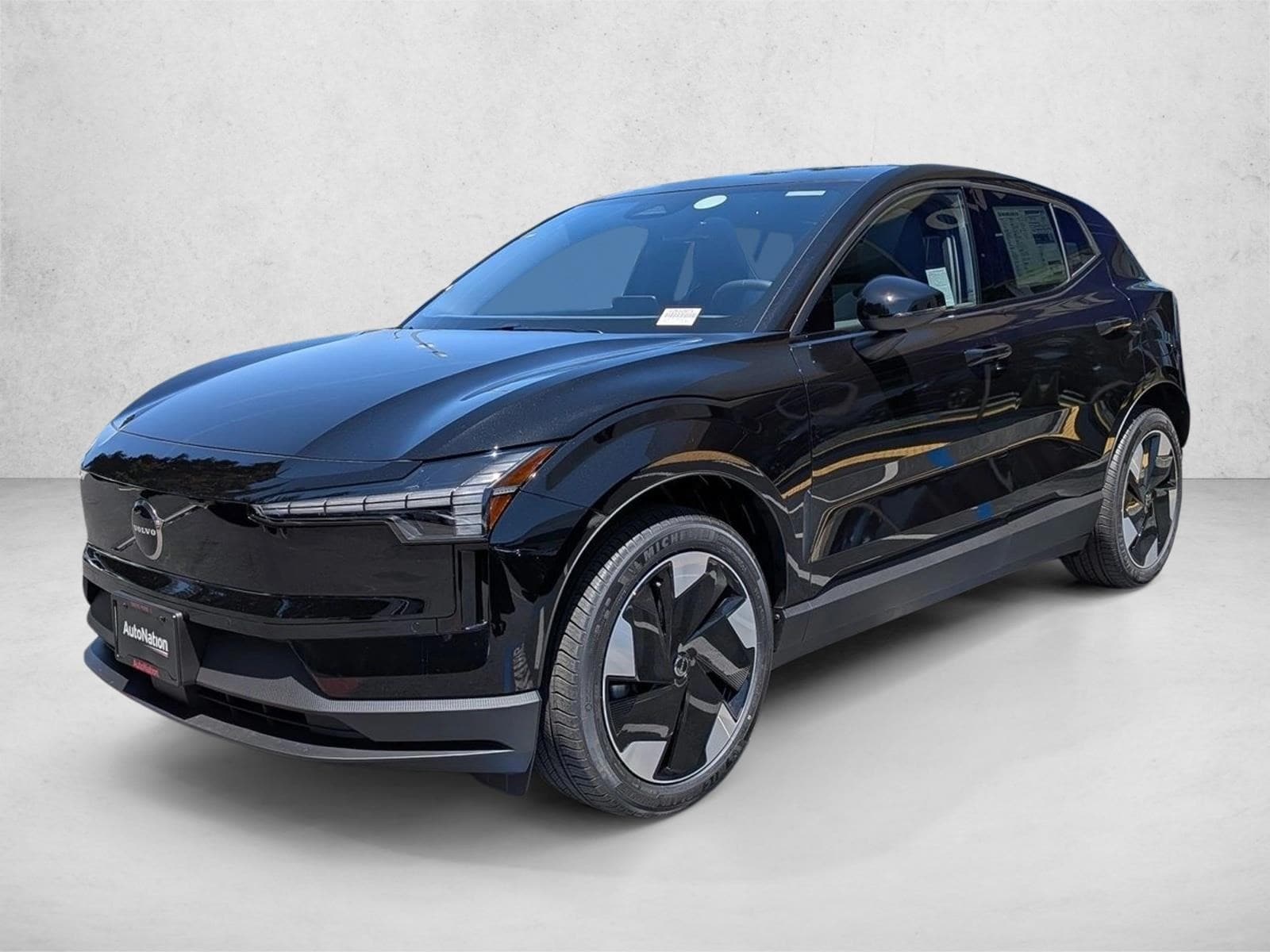 2026 Volvo EX30 Single Motor Plus's photo