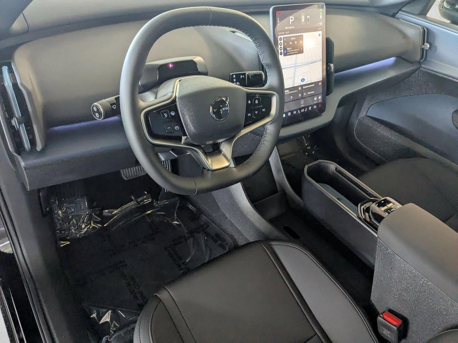 2025 Volvo EX30 Plus photo 3