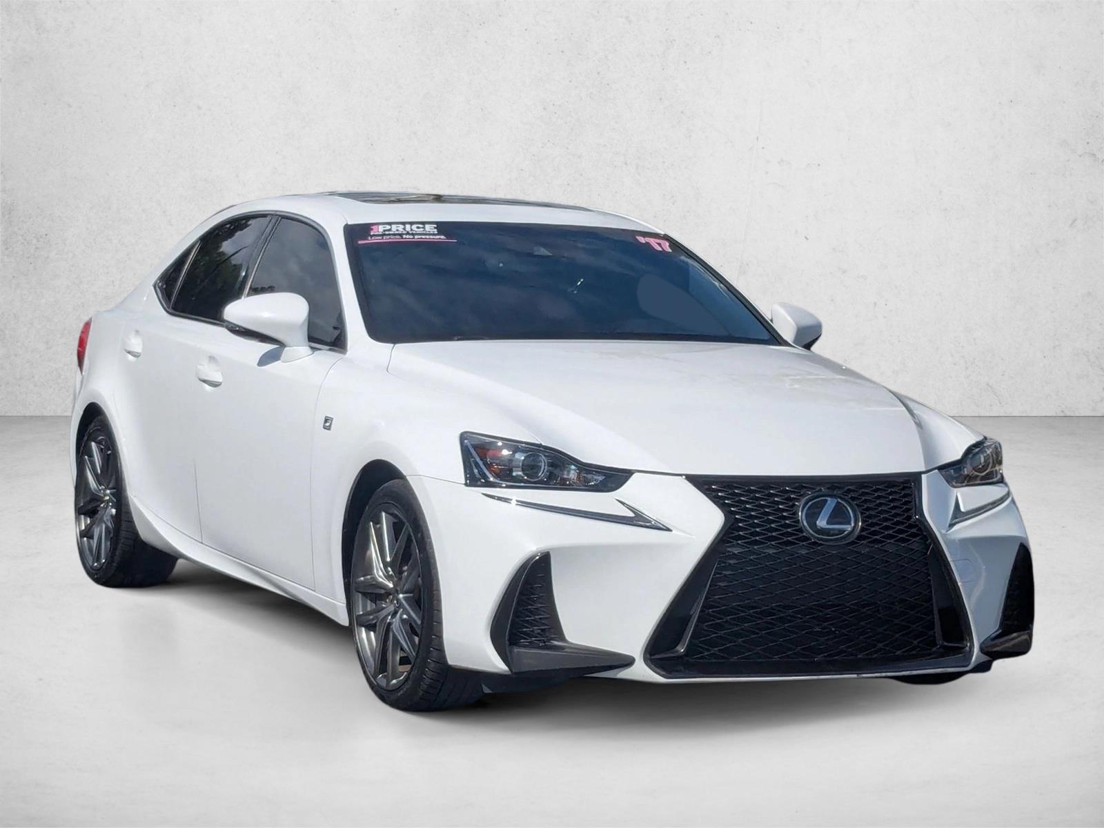 2017 Lexus IS 200t photo 3